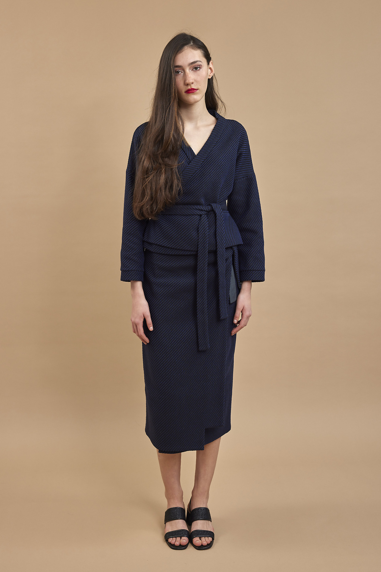 CO24_02_wrap_skirt_darkblue_black_CO24_02_wrap_skirt_darkblue_black_03